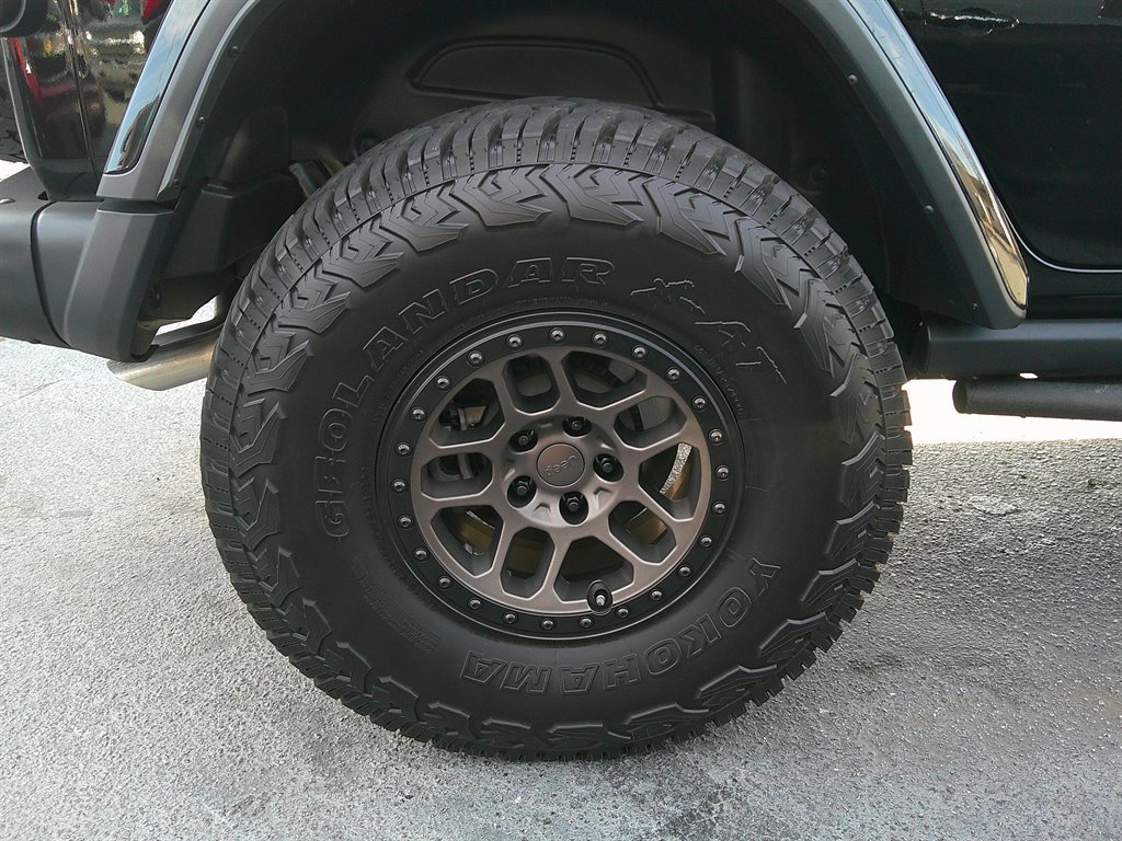 Used 2022 Jeep Wrangler Unlimited Rubicon 392 w/ Xtreme Recon 35" Tire Package image 41