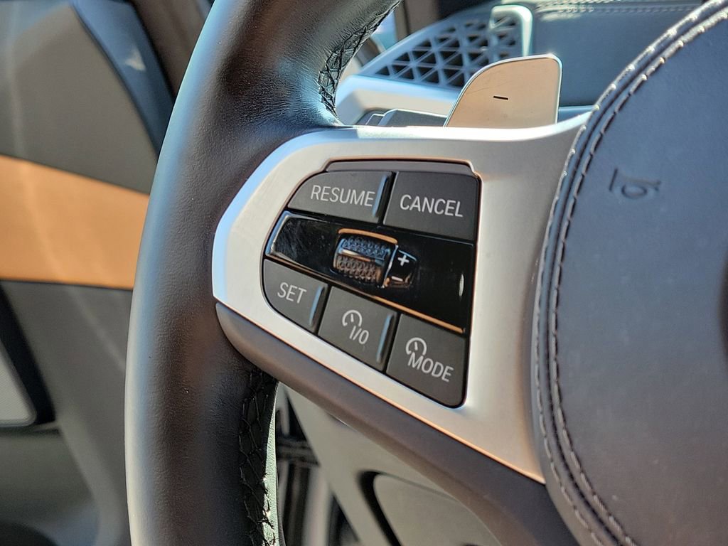 Used 2023 BMW X7 xDrive40i w/ Executive Package image 36