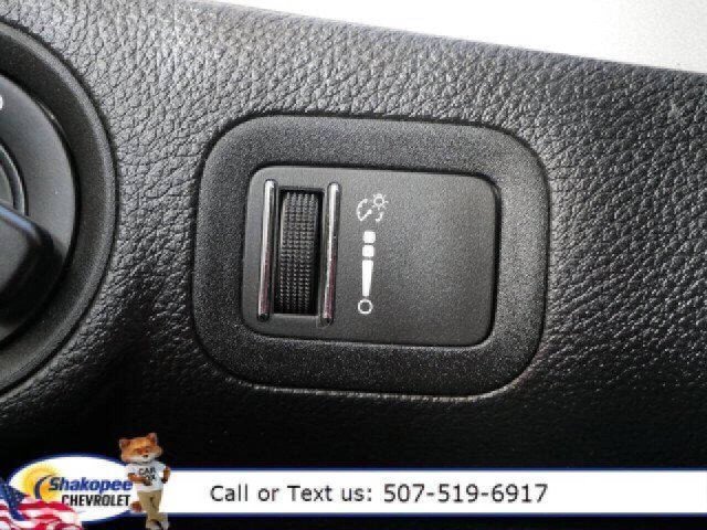 Used 2019 Dodge Journey SE image 18