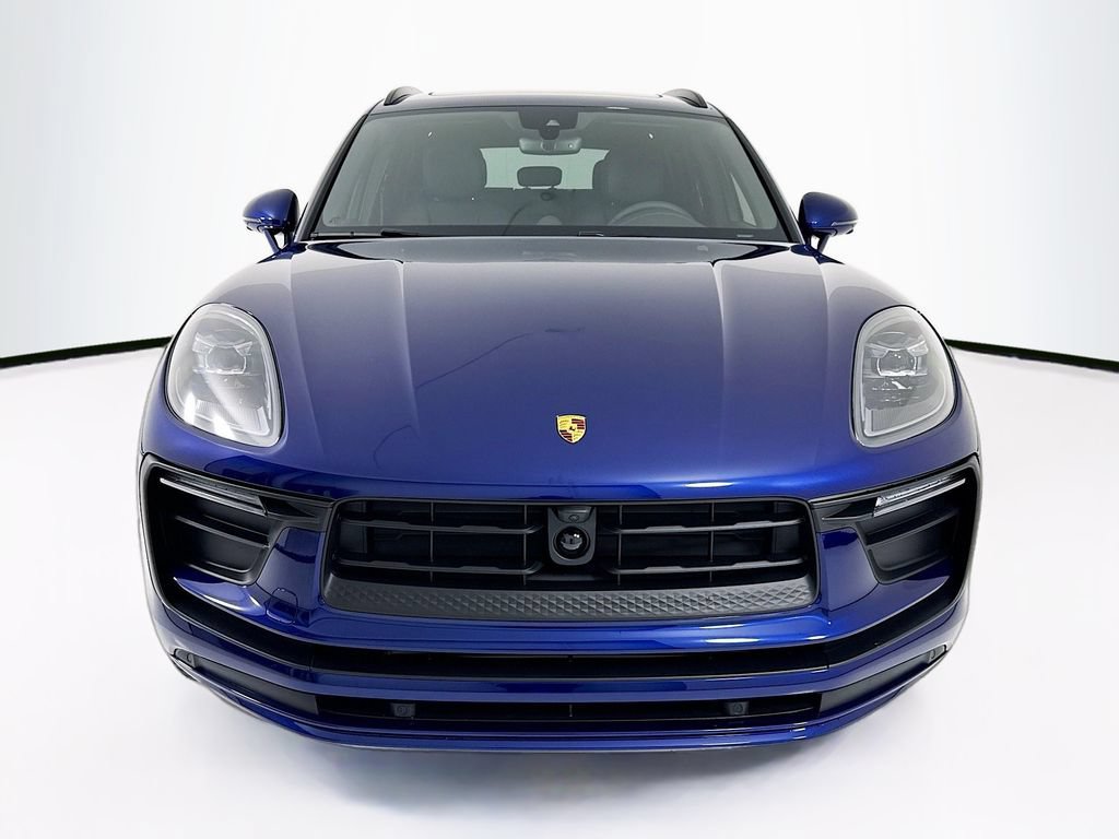 New 2026 Porsche Macan AWD/4WD image 6