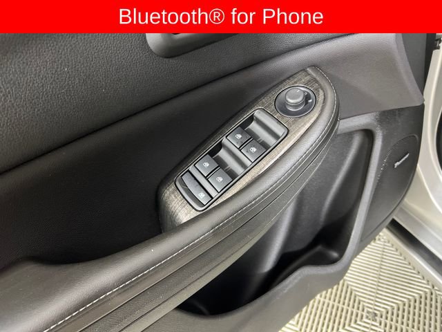 Used 2015 Chevrolet Malibu LT image 12