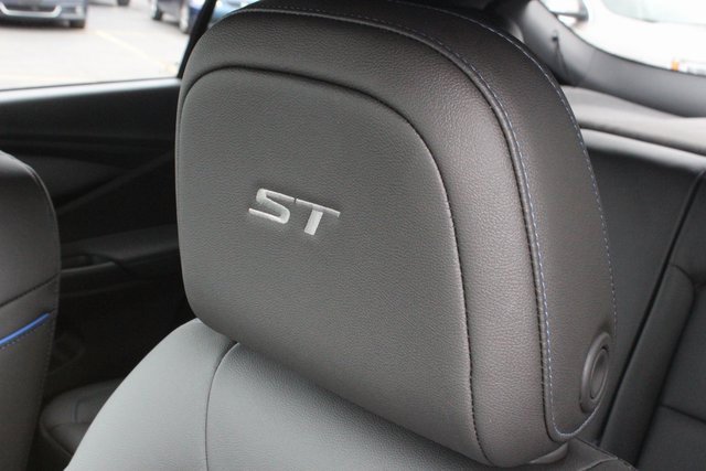 New 2025 Buick Envista Sport Touring w/ Experience Buick Package image 5