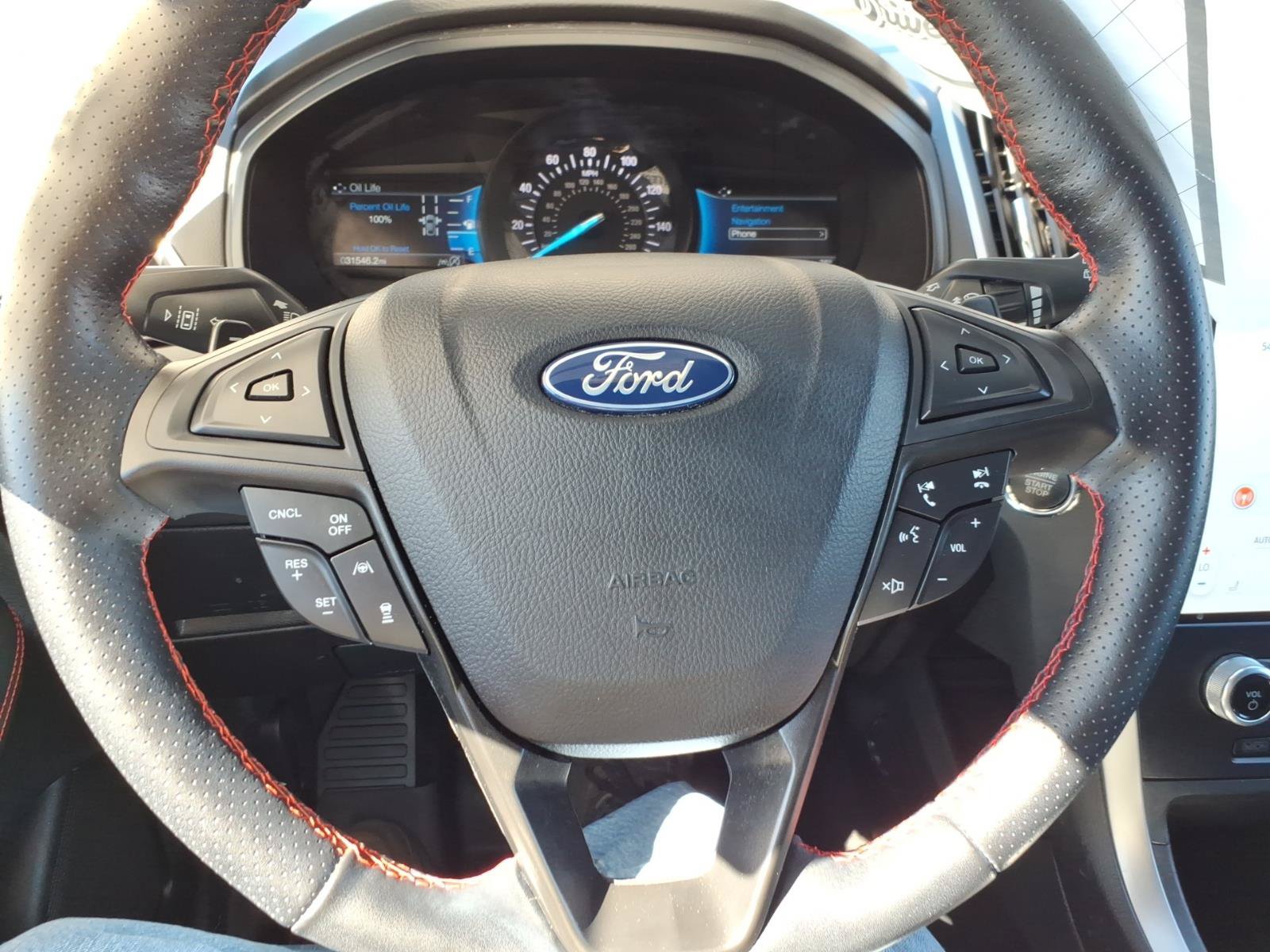 Used 2022 Ford Edge ST-Line w/ Class II Trailer Tow Package AWD/4WD image 24