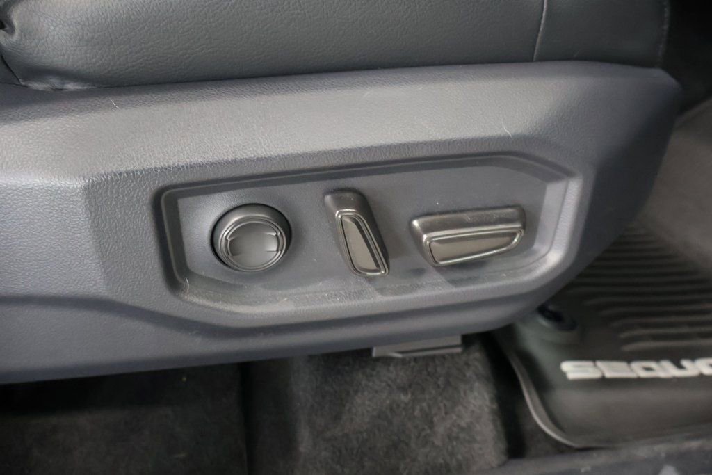 Used 2023 Toyota Sequoia Limited image 22