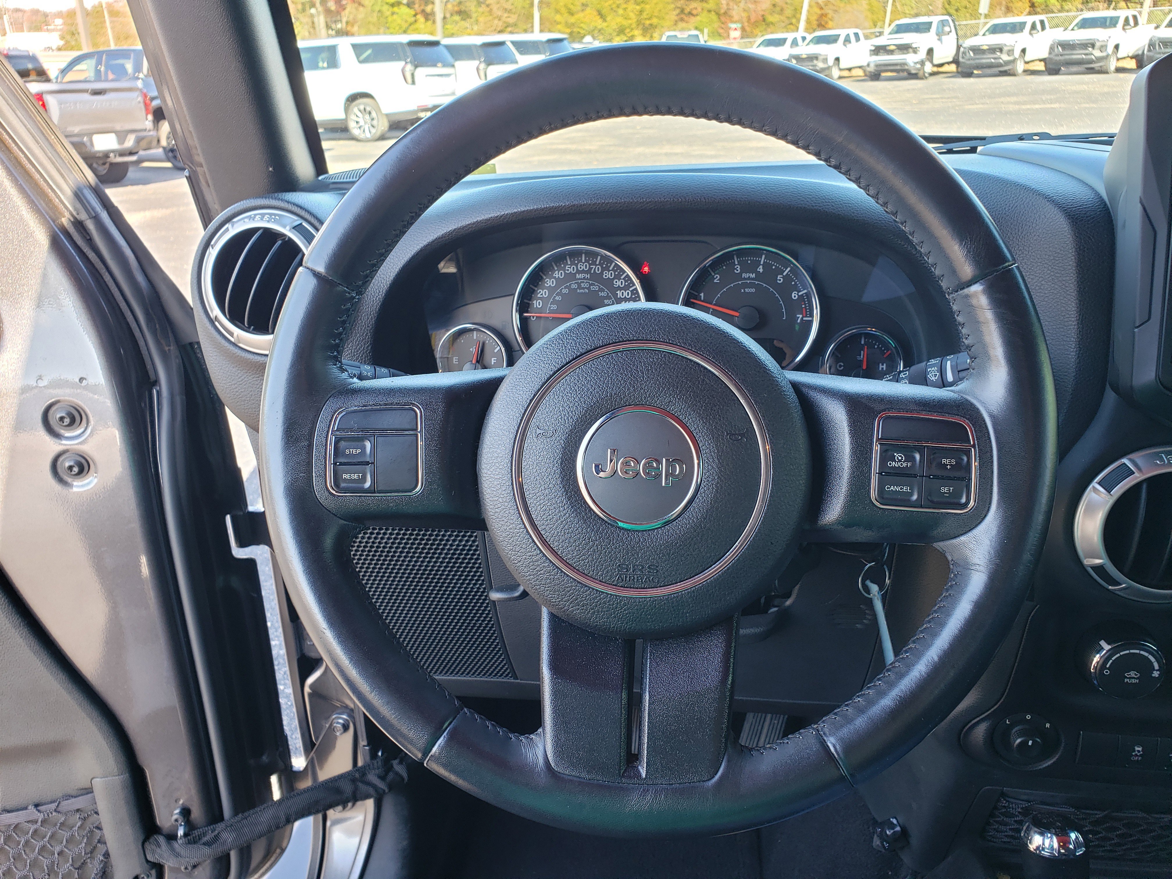 Used 2016 Jeep Wrangler Unlimited Sahara image 19