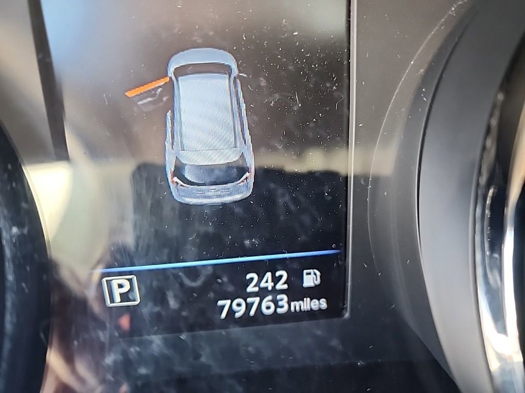 Used 2018 Nissan Rogue SV w/ Premium Package image 14