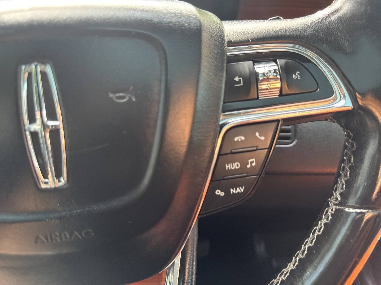 Used 2018 Lincoln Navigator Select w/ Technology Package AWD/4WD image 23