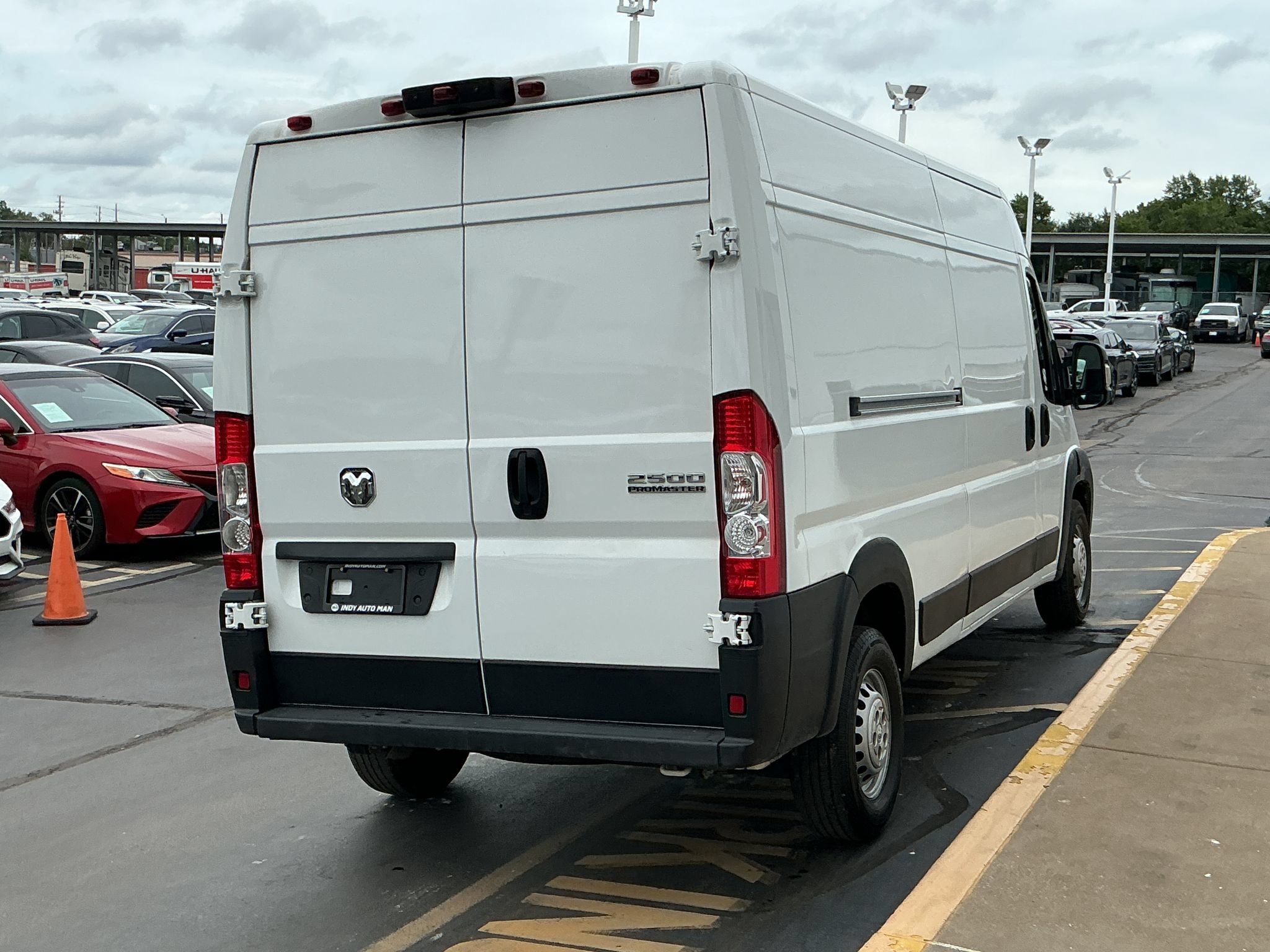 Used 2025 RAM ProMaster 2500 w/ Convenience Group FWD image 8