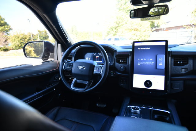 Used 2023 Ford Expedition Limited AWD/4WD image 22