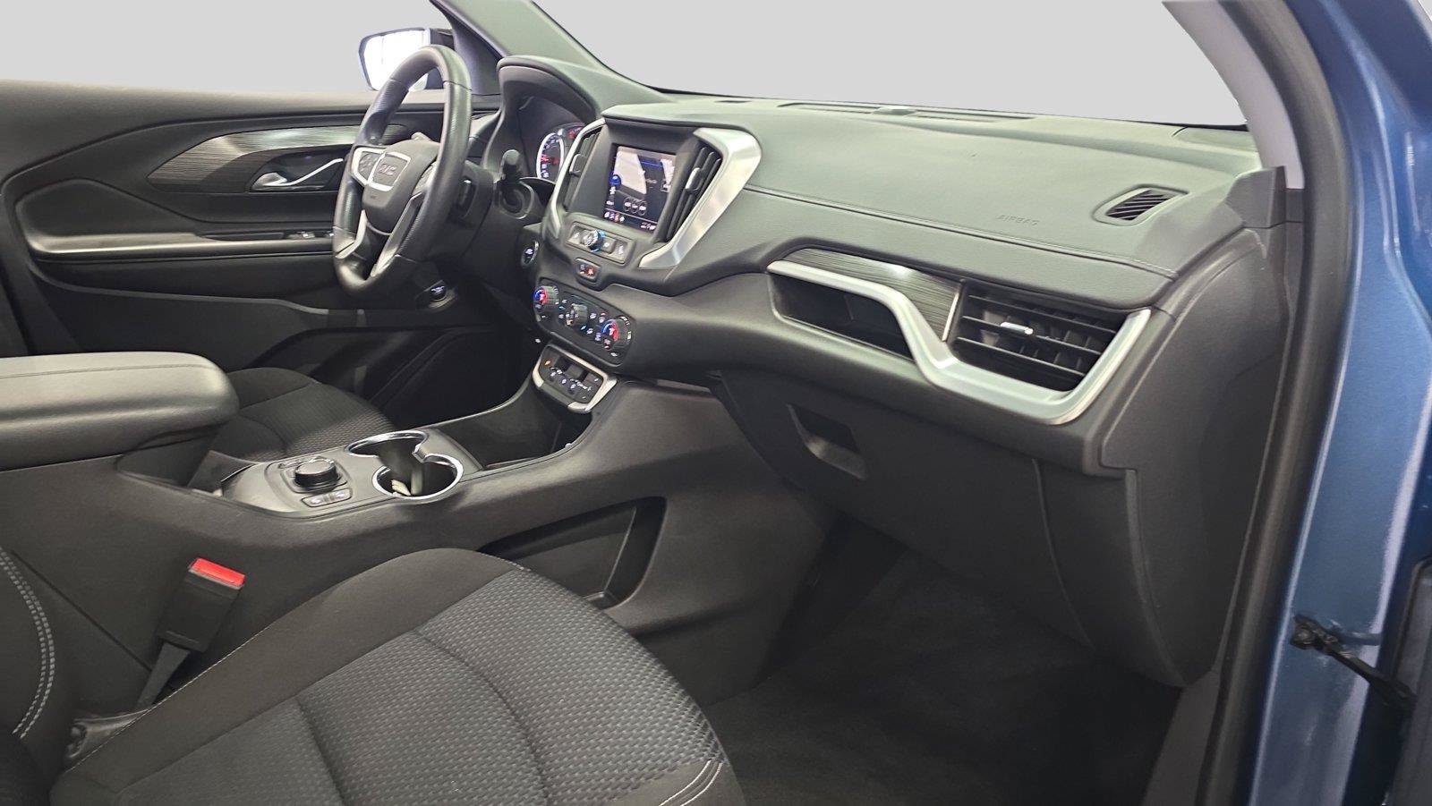 Used 2024 GMC Terrain SLE w/ Driver Convenience Package AWD/4WD image 16