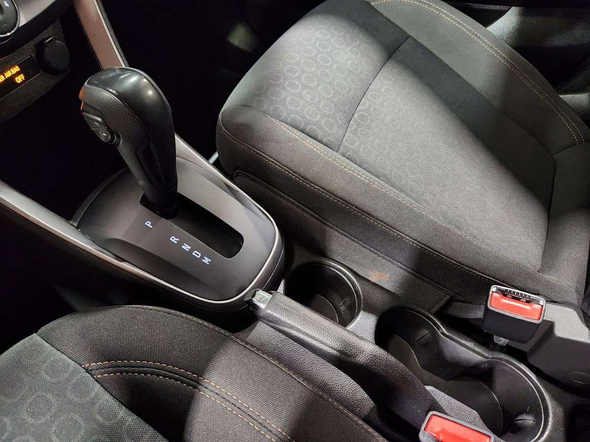 Used 2022 Chevrolet Trax LS w/ Tint and Cruise Package image 39