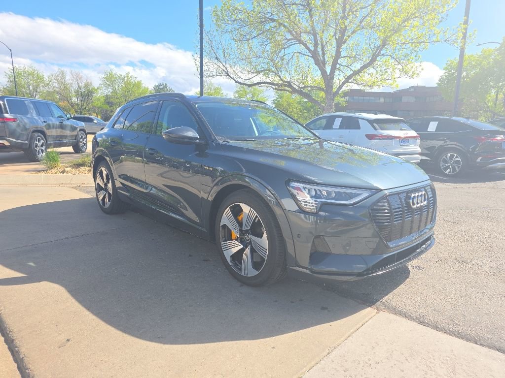 Used 2023 Audi e-tron Premium Plus w/ Premium Plus Package AWD/4WD image 7