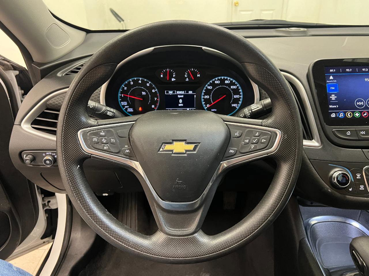 Used 2023 Chevrolet Malibu LT FWD image 30