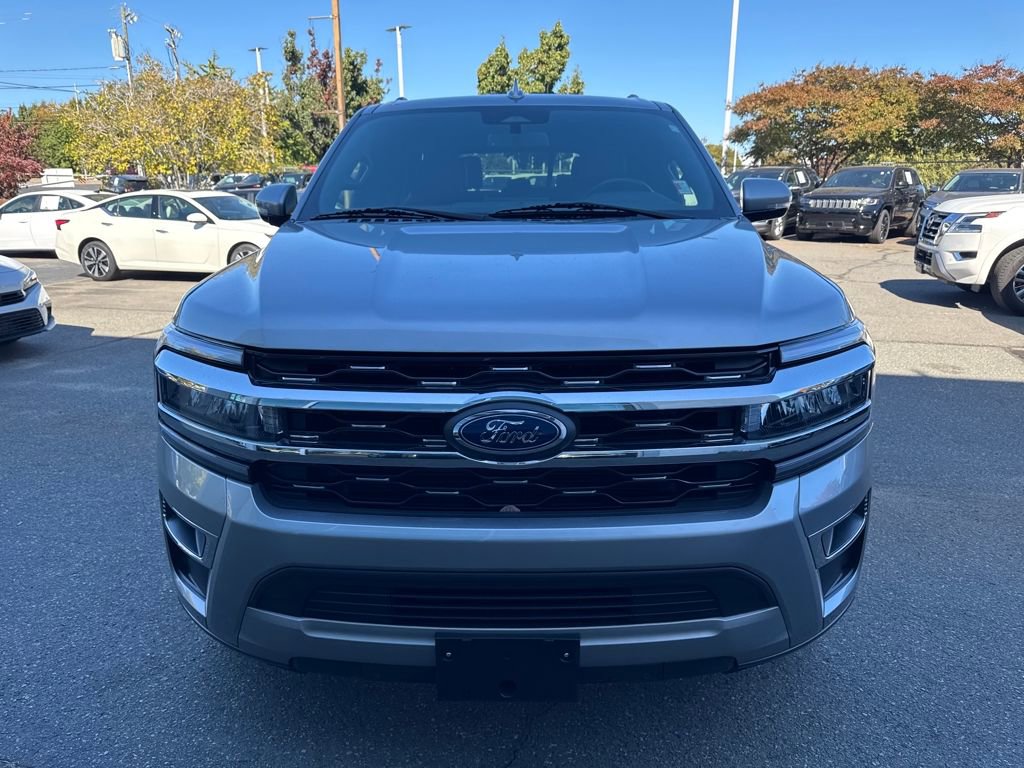Used 2023 Ford Expedition Limited image 7