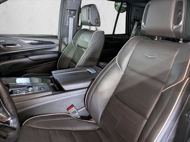 Used 2024 Cadillac Escalade Sport w/ Touring Package AWD/4WD image 19