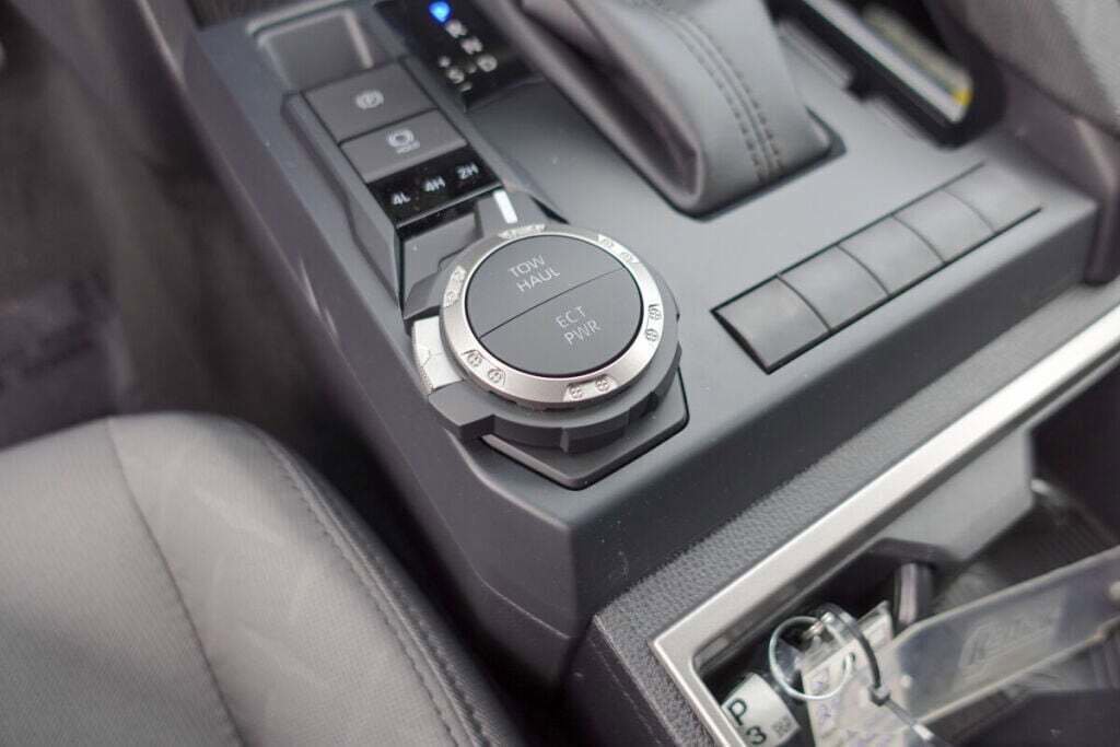 New 2025 Toyota Tacoma SR5 image 18