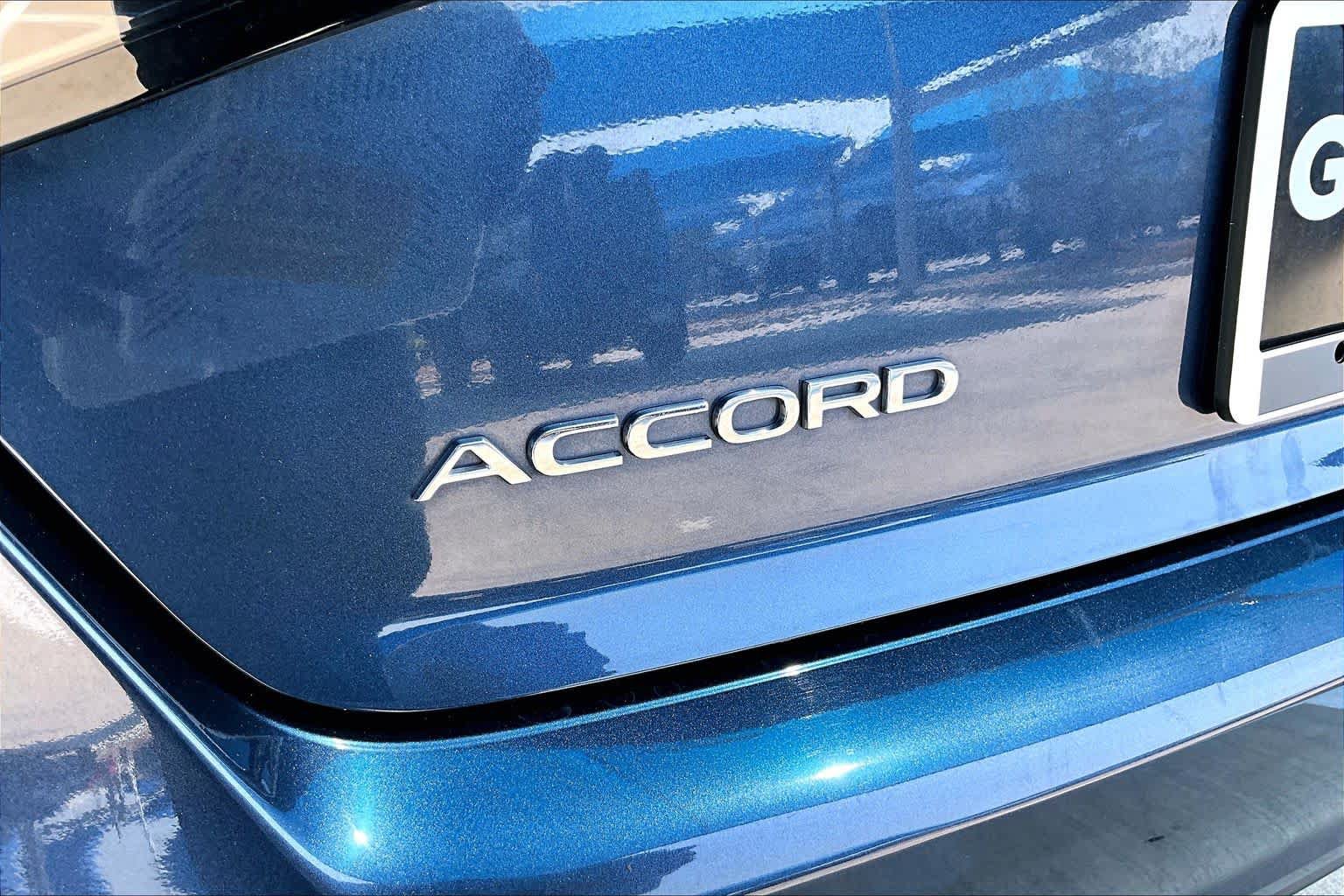 Used 2023 Honda Accord EX image 10