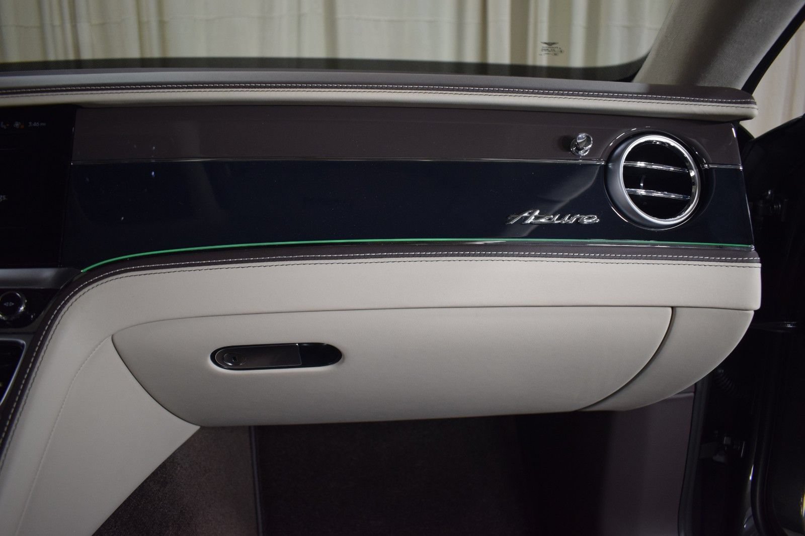 New 2026 Bentley Flying Spur Plug-In Hybrid AWD/4WD image 26