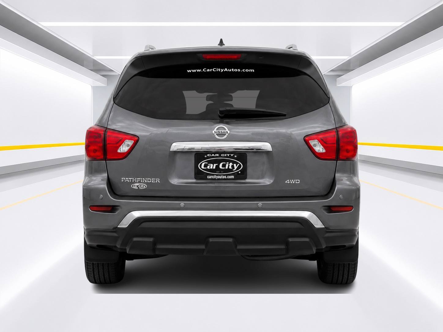 Used 2019 Nissan Pathfinder S AWD/4WD image 4