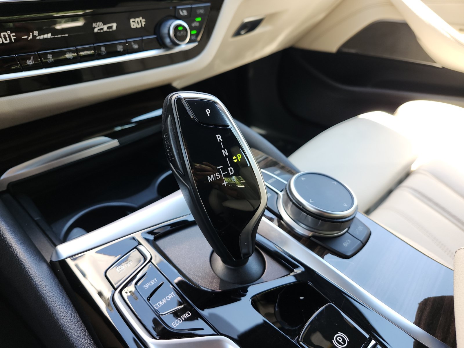Used 2021 BMW 530i w/ Premium Package RWD image 26