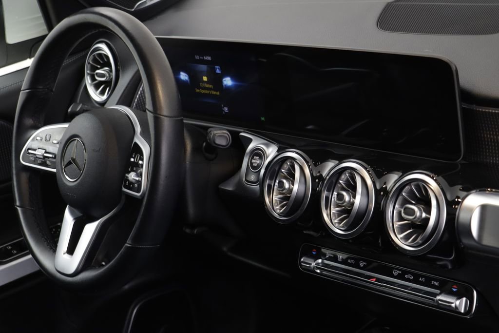 Used 2021 Mercedes-Benz GLB 250 4MATIC image 21