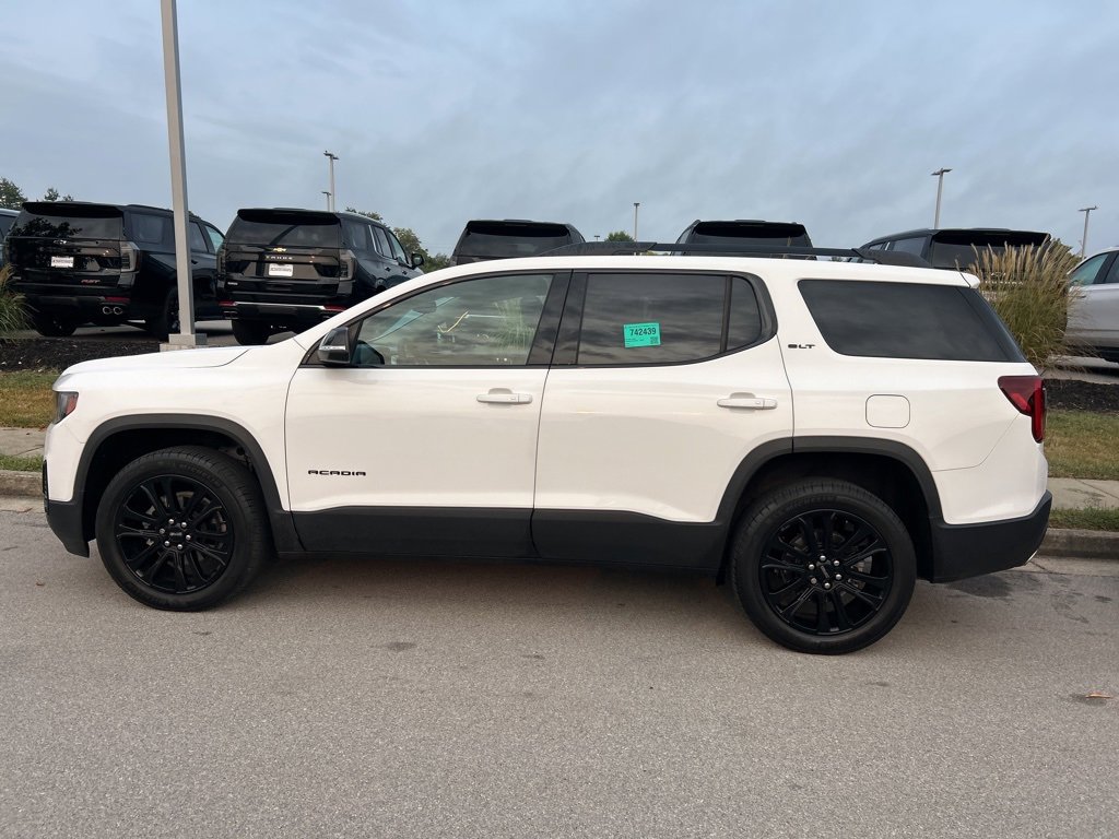 Used 2022 GMC Acadia SLT w/ Elevation Edition image 8