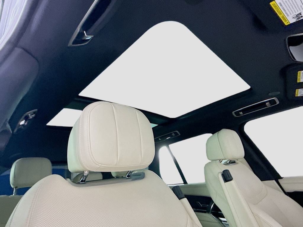 Used 2023 Land Rover Range Rover SE image 19