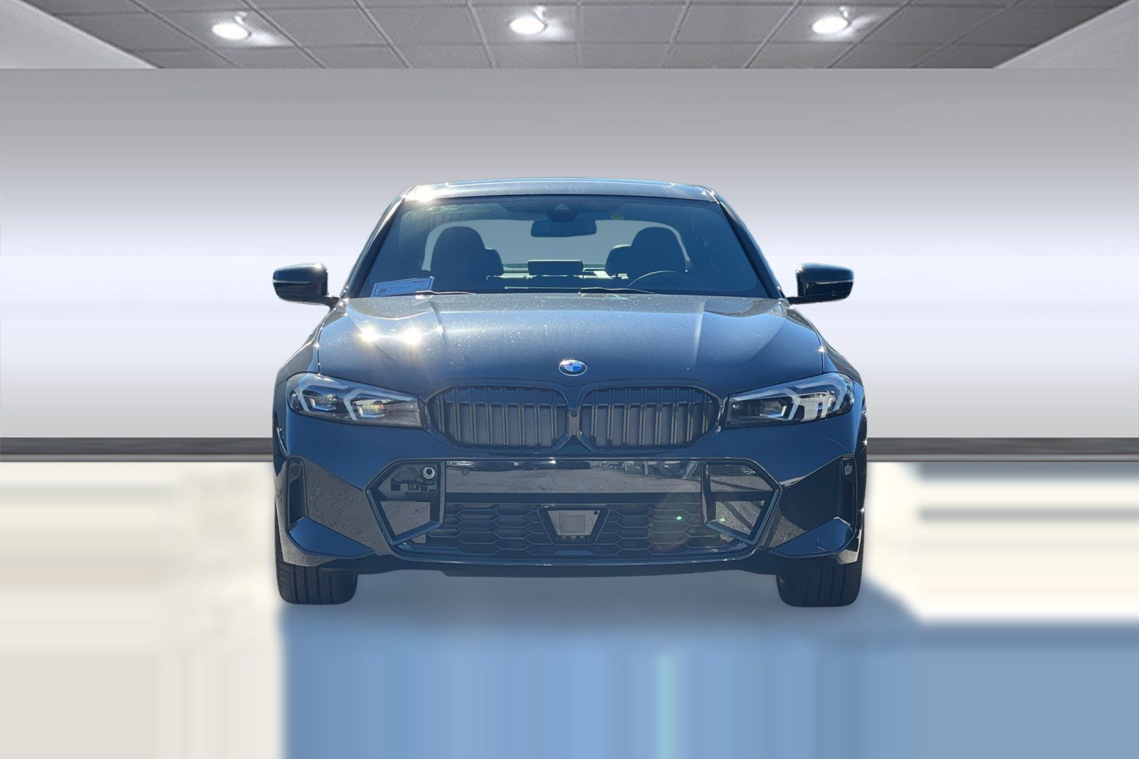 Used 2026 BMW 330i Sedan w/ M Sport Package RWD image 5