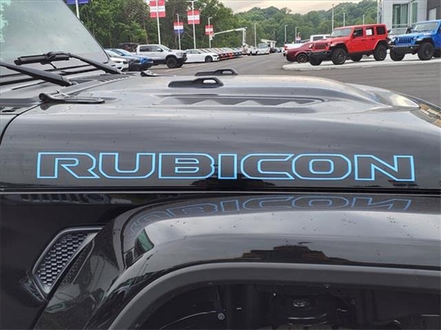 New 2023 Jeep Wrangler Unlimited Rubicon 4xe w/ Cold Weather Group image 10