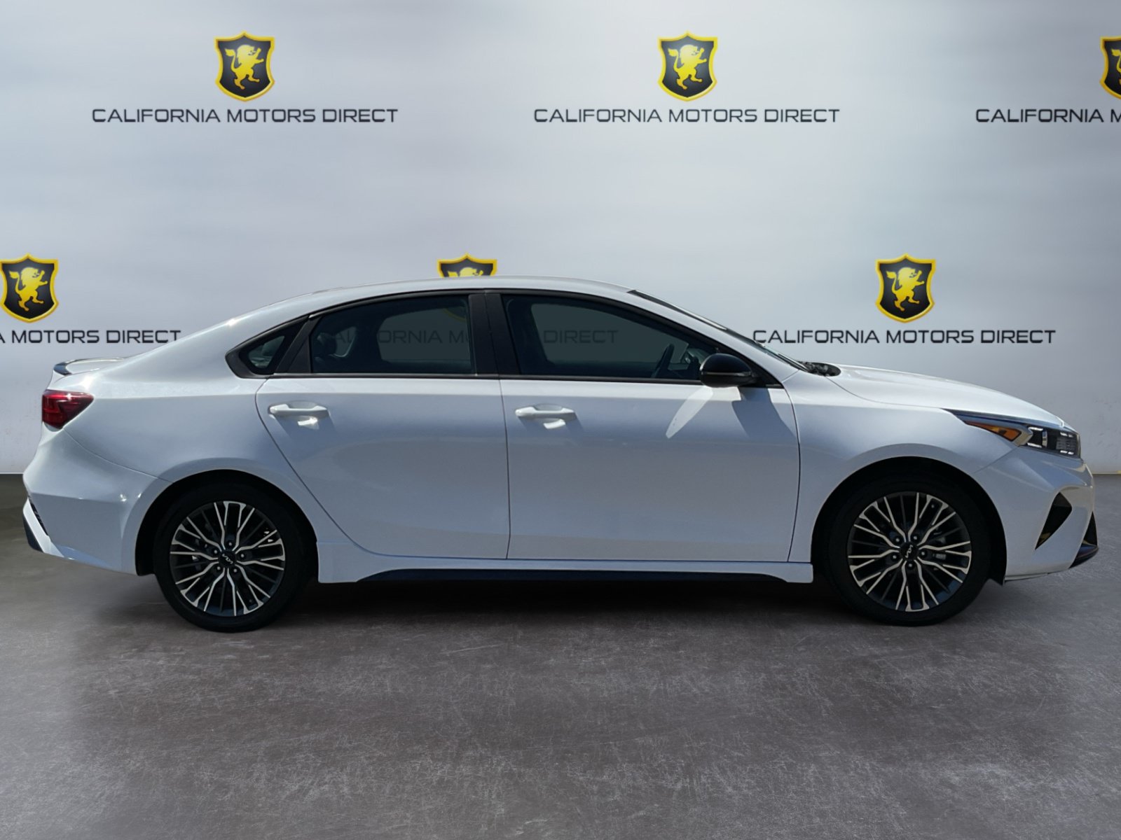 Used 2024 Kia Forte GT-Line FWD image 4