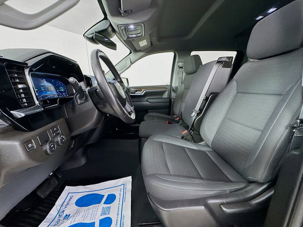 Used 2023 Chevrolet Silverado 1500 LT RWD image 25