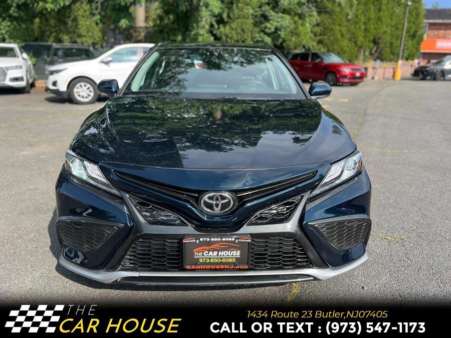 Used 2021 Toyota Camry XSE image 4