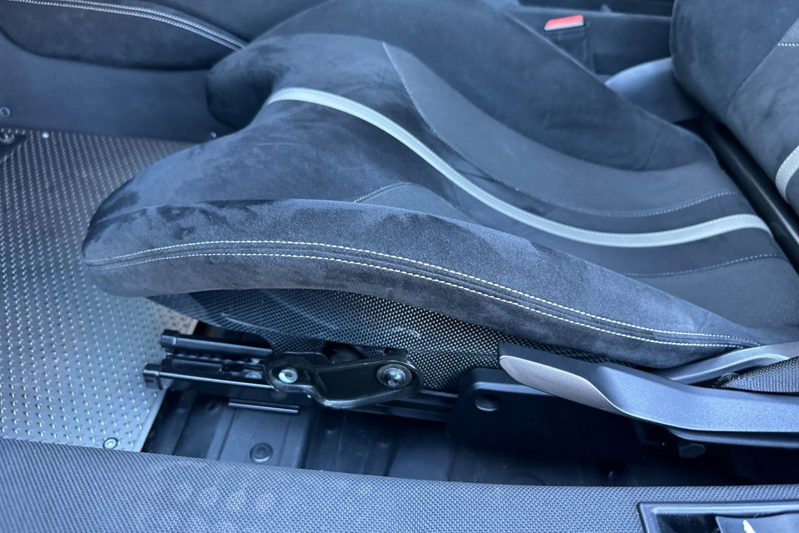 Used 2020 Ferrari 488 Pista Base image 14