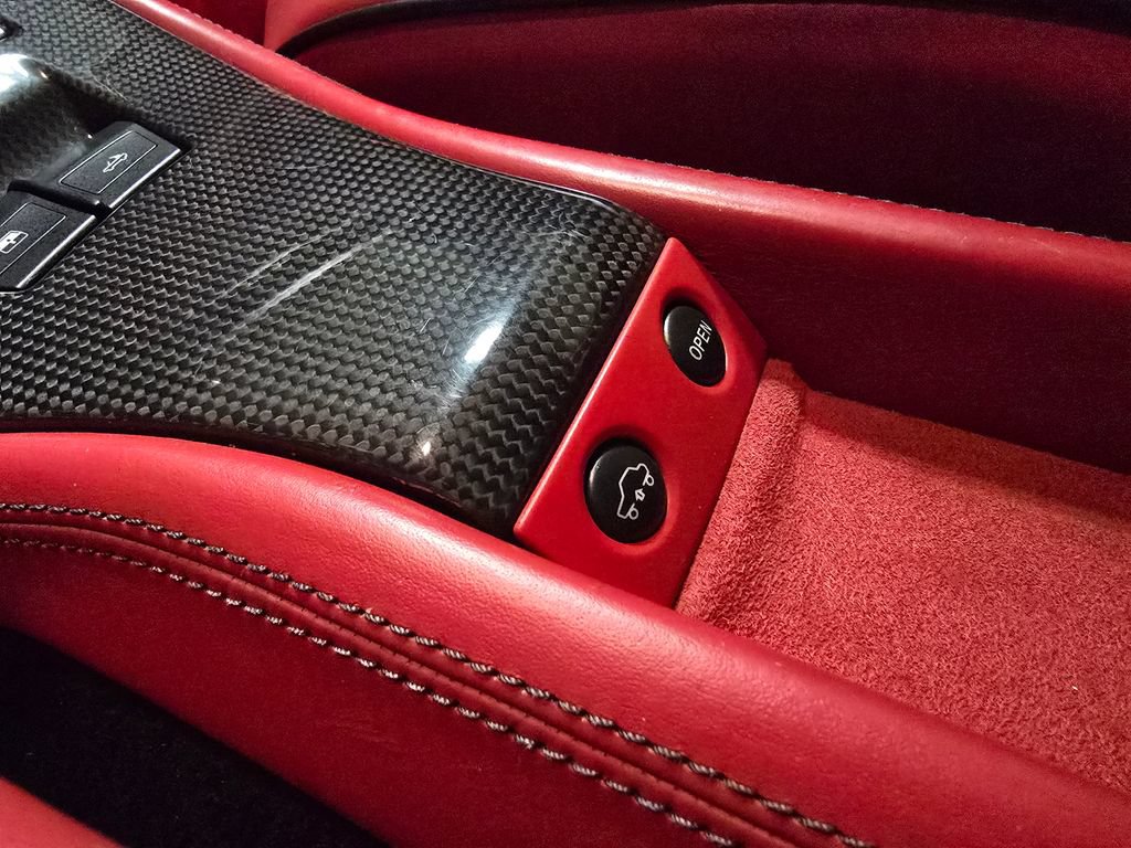 Used 2015 Ferrari 458 Spider RWD image 32