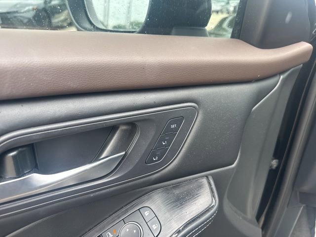 Used 2023 Nissan Rogue SL w/ SL Premium Package image 11