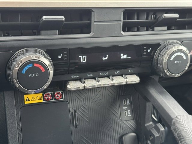 Used 2024 Toyota Tacoma TRD Sport image 10