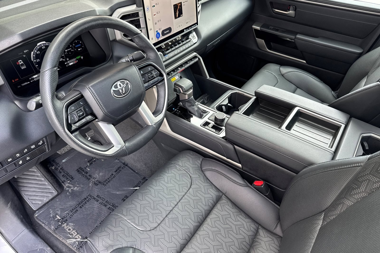 Used 2023 Toyota Tundra Limited image 9