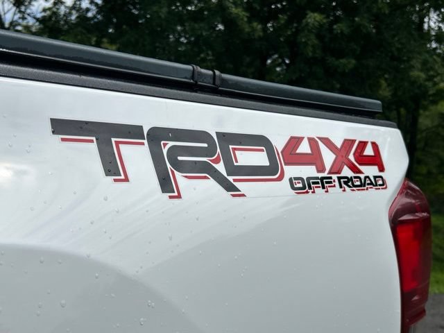 Used 2019 Toyota Tacoma TRD Off-Road AWD/4WD image 16