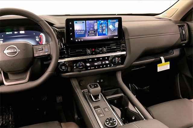 New 2026 Nissan Pathfinder Platinum image 7