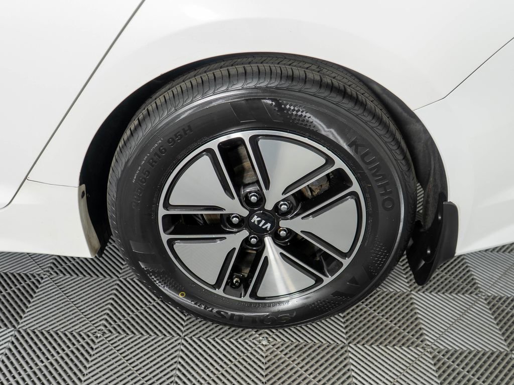 Used 2013 Kia Optima LX w/ Hybrid Convenience Pkg FWD image 26