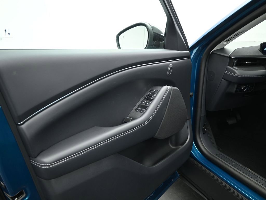 New 2026 Ford Mustang Mach-E Select image 9