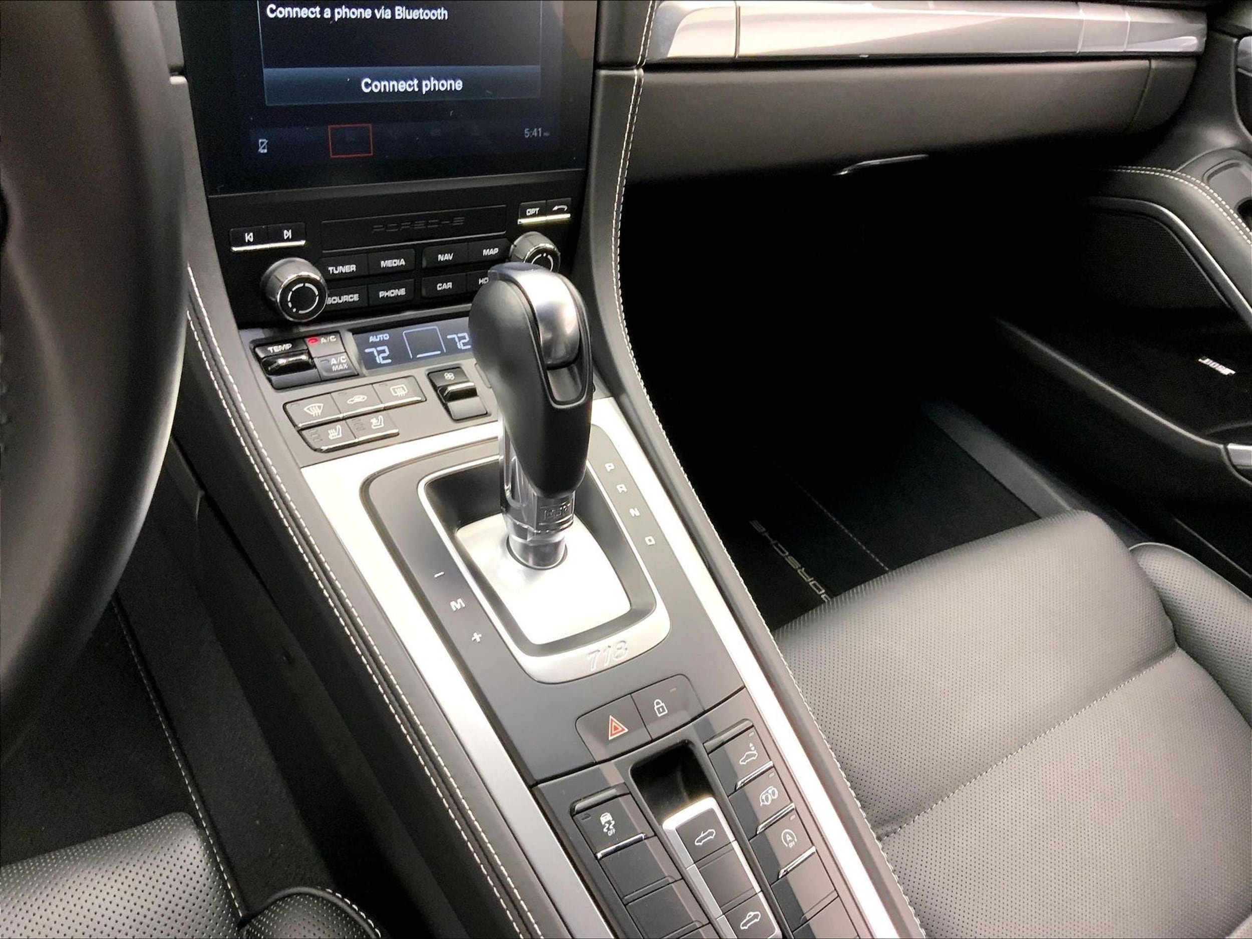 Used 2024 Porsche 718 Boxster image 18