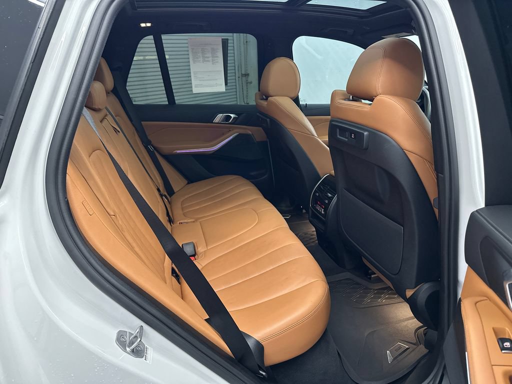 Used 2022 BMW X5 sDrive40i w/ Premium Package RWD image 17