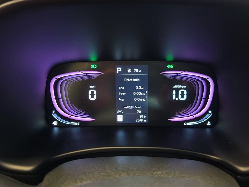 Certified 2025 Kia Soul GT-Line w/ GT-Line Technology Package FWD image 23