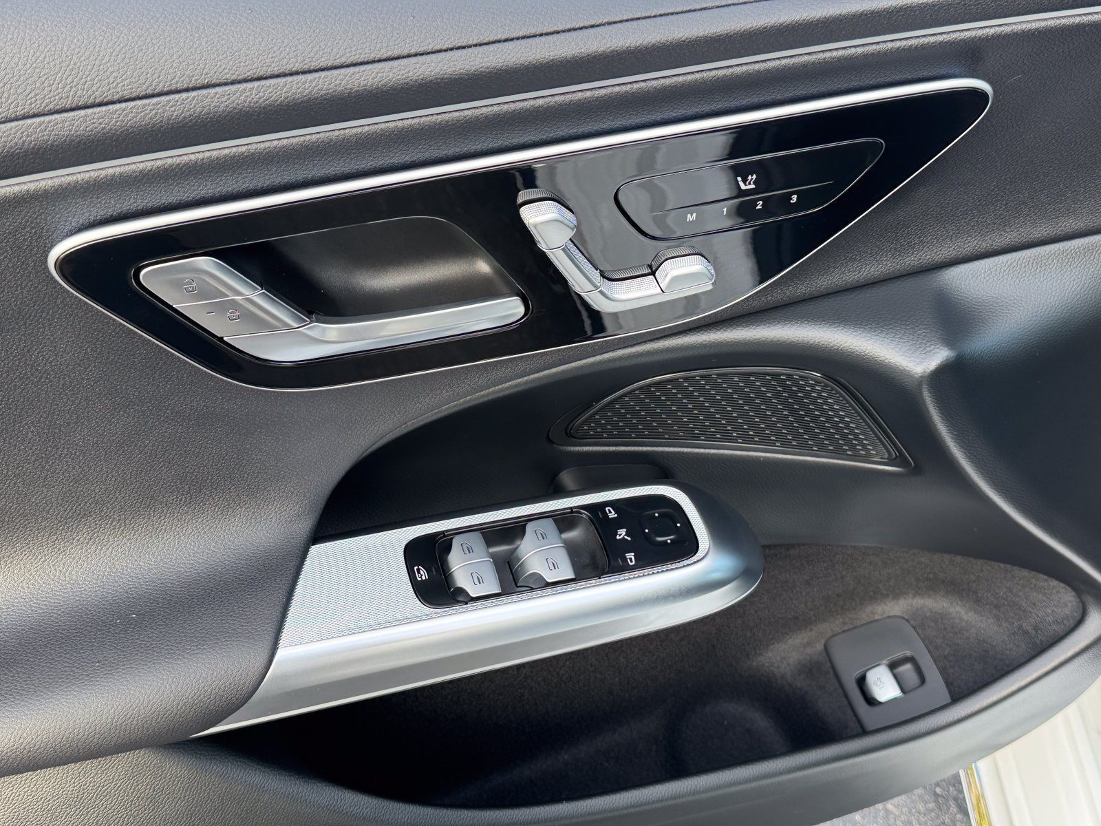 New 2026 Mercedes-Benz E 350 Sedan image 9