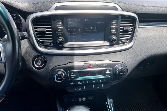 Used 2020 Kia Sorento S FWD image 31