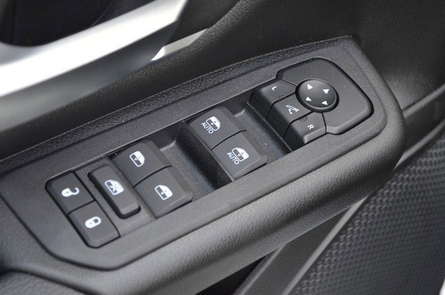 New 2026 RAM 1500 4x4 Crew Cab image 13
