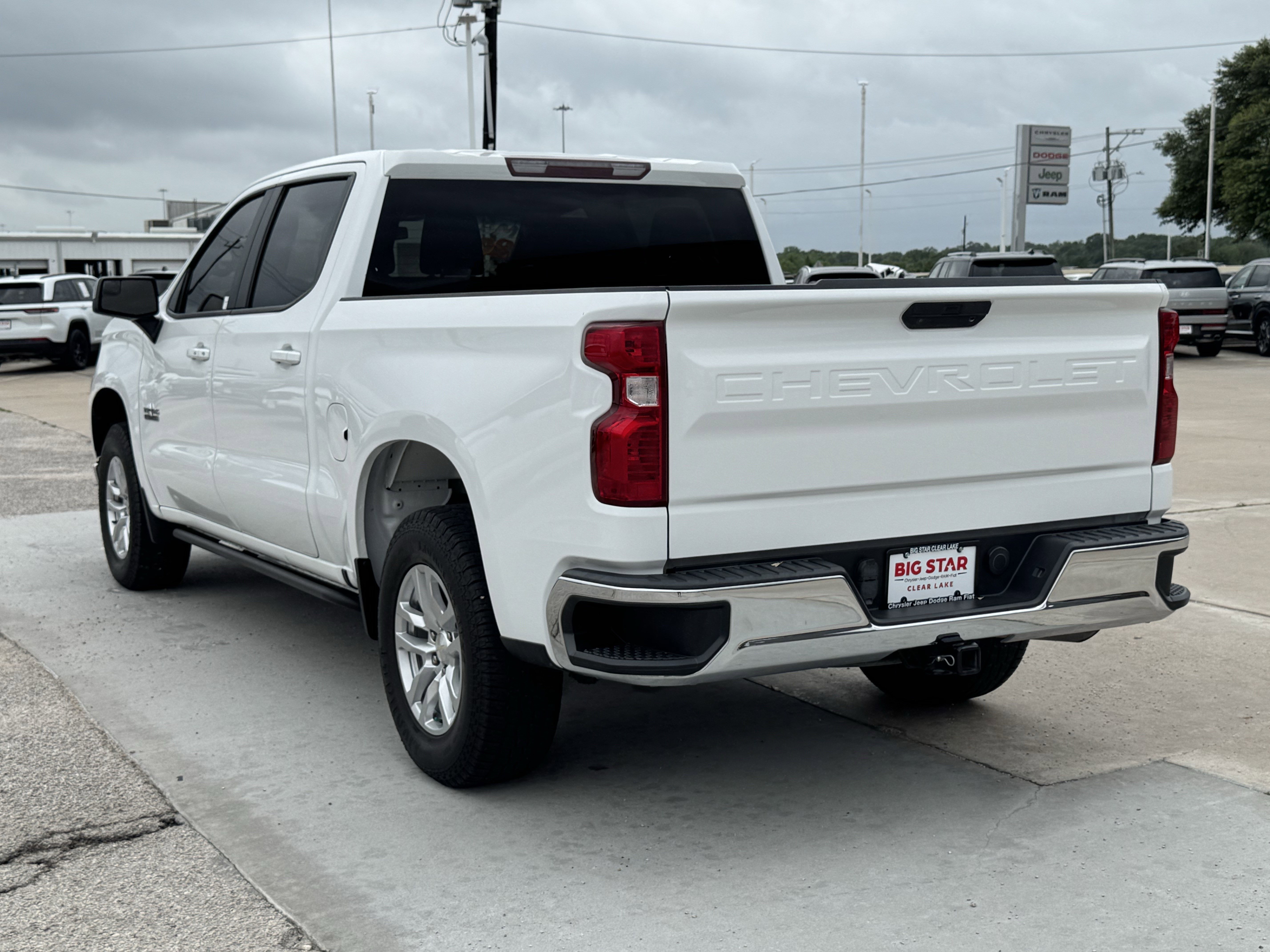 Used 2020 Chevrolet Silverado 1500 LT w/ Texas Edition RWD image 8