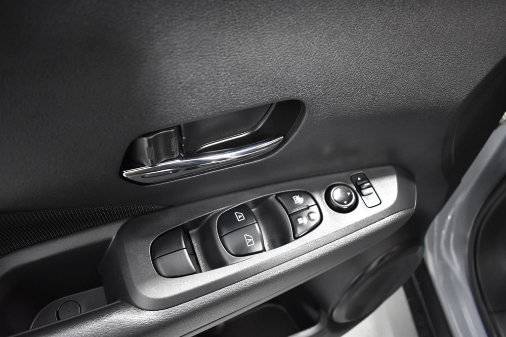 Certified 2023 Nissan Kicks SV image 15
