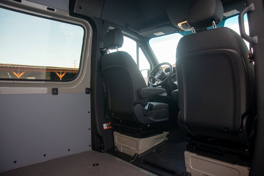 New 2025 Mercedes-Benz Sprinter 2500 image 35